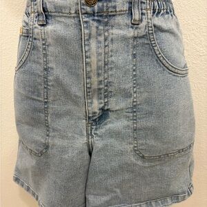 Lee Vintage Light Wash High-Waisted Mom Jean Shorts 90s 80s